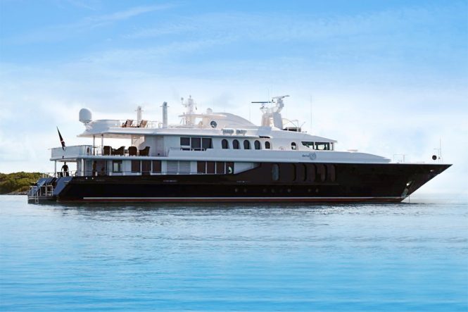 Charter superyacht She’s a 10 in the Bahamas