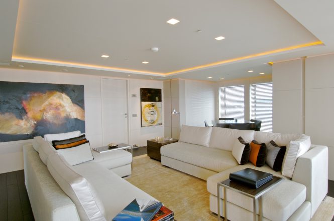 Motor yacht SIREN - Skylounge. Photo credit Nobiskrug