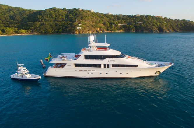 Head off the beaten path with M/Y CHASING DAYLIGHT and charter in Central America 