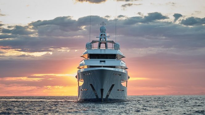 Yacht JOY: Reviewed