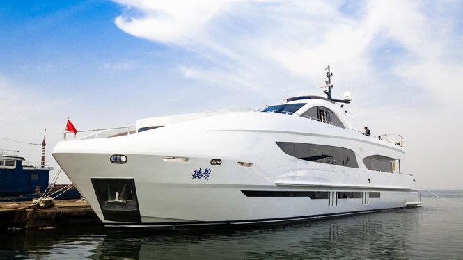 Jackie Chan receives delivery of Ruiying 125