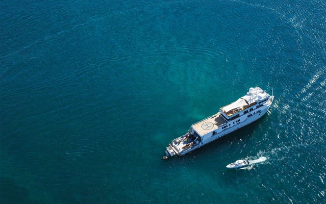 Discover the awesome sights of Patagonia with luxury charter yacht SuRi