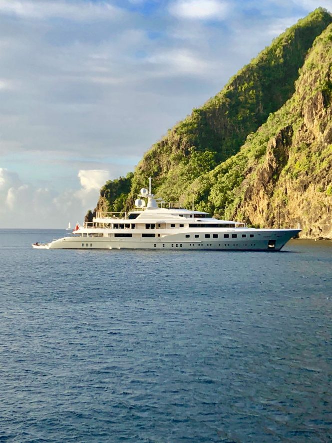 Expert Broker’s Opinion: Aboard Axioma in the Grenadines 