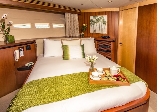 Double guest cabin