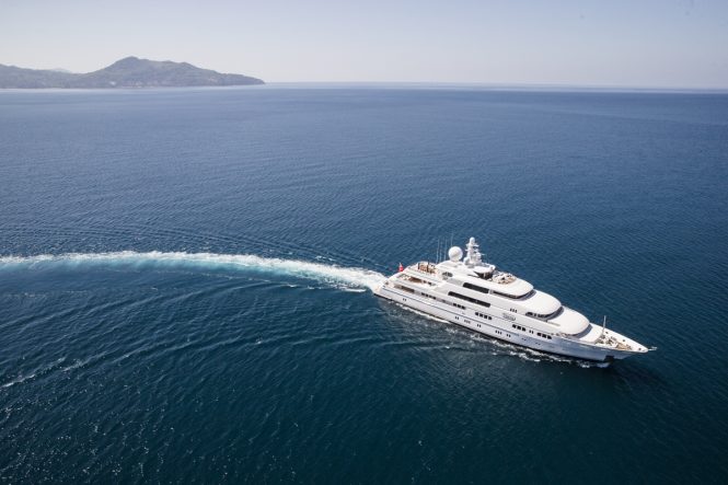 TITANIA cruising