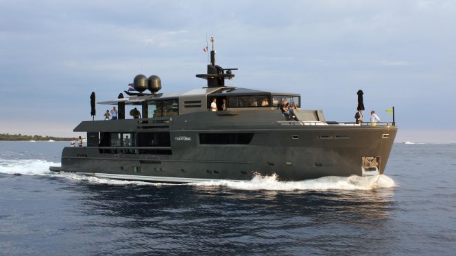 Best Yachts to Charter for the Red Bull Air Race World Championship in Cannes