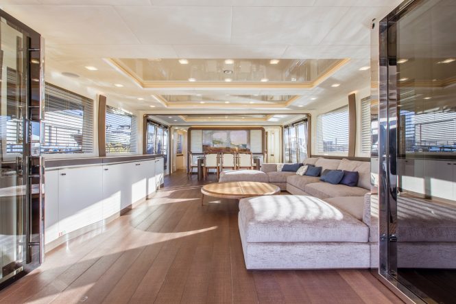 sunny saloon