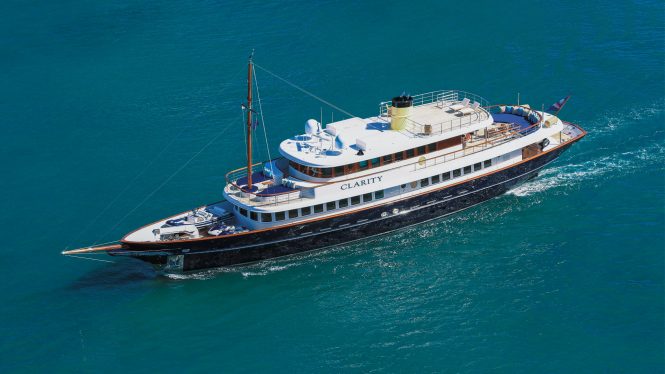 ‘8 for 7’ Yacht Charter Special aboard 49m CLARITY in the Bahamas