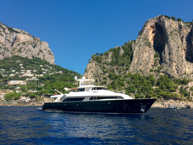 IMAGINE motor yacht