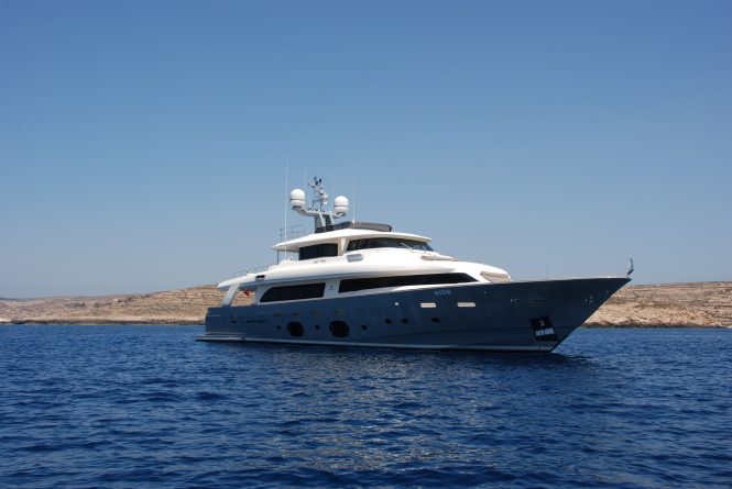 Luxury motor yacht SEVENTH SENSE