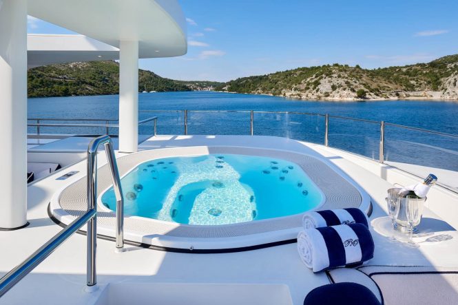 Onboard Jacuzzi for complete relaxation