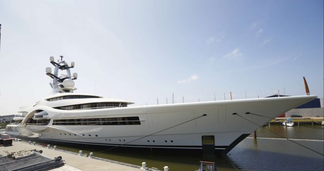 Video: Feadship megayacht Anna (ex Project 1007) leaving shipyard