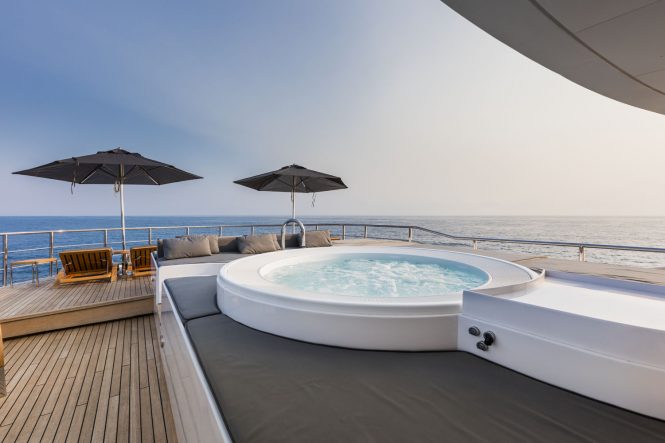 Fabulous Jacuzzi