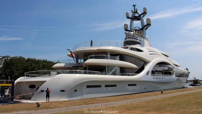 Feadship superyacht Anna