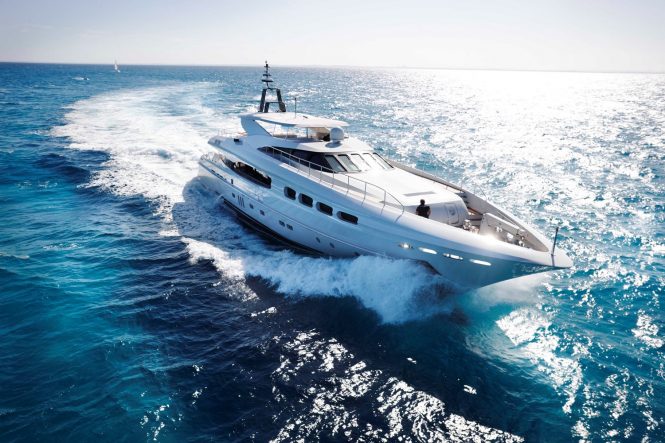 40m INFINITY PACIFIC superyacht available for Whitsundays charter holiday with no delivery fees