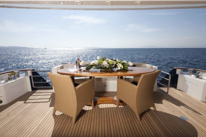 Aft deck offering alfresco dining area