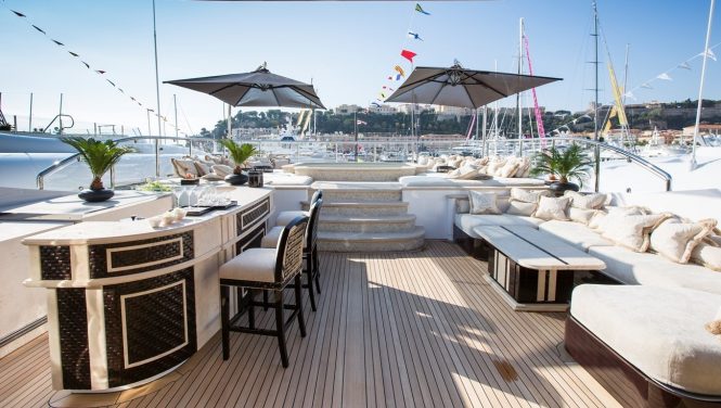Sumptuous sun deck