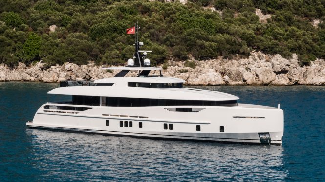 31-metre superyacht VIRGEN DEL MAR VI delivered by Alia Yachts