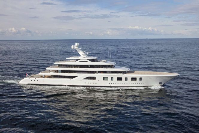 Breath-taking 92m Feadship superyacht Aquarius joins charter world