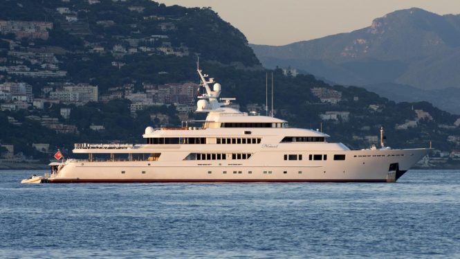 Luxury motor yacht NOMAD available for Abu Dhabi Grand Prix 2018