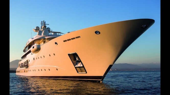 ONA Mega Yacht