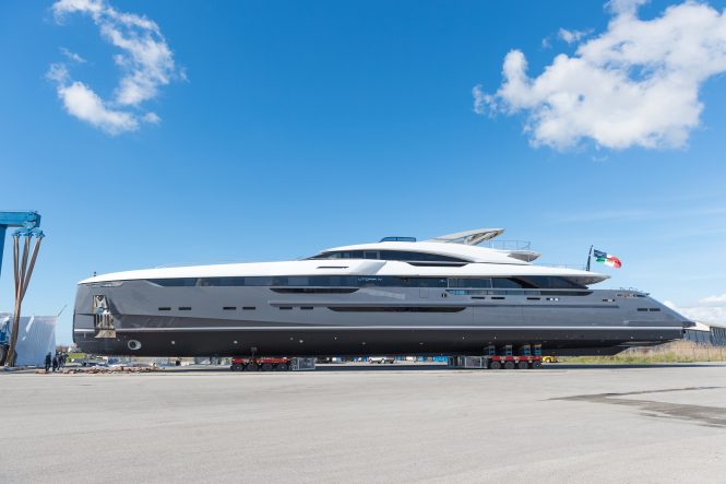 Striking lines of the brand-new UTOPIA IV