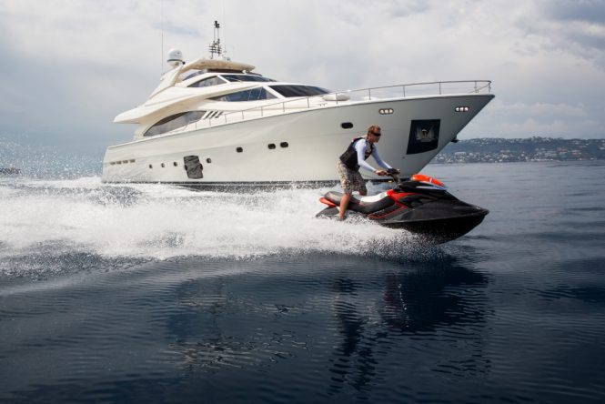 Secure your West Med charter vacation at special price with 27m motor yacht PORTHOS SANS ABRI