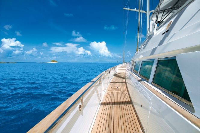 Sensational Christmas and New Year Yacht Charter Choices in the Caribbean & Bahamas