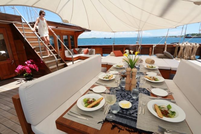Sailing ketch LAMIMA - Alfresco dining prepared by your professional onboard crew