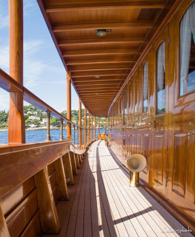 Side decks