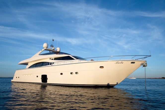 Greece yacht charter special with 25m Ferretti PIOLA