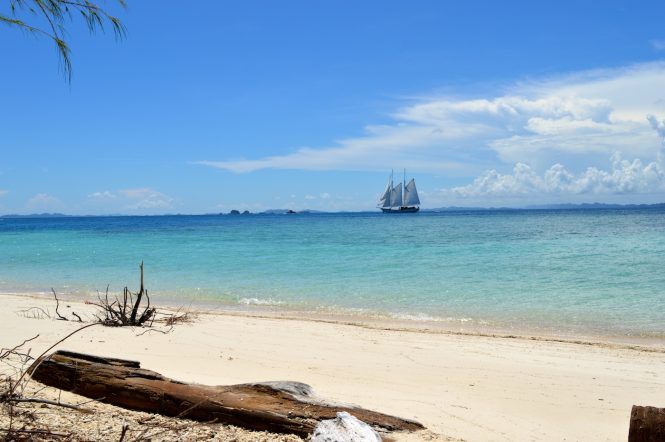 Asia Pacific - Sailing yacht cruising - Photo credit Nicolas Benazeth
