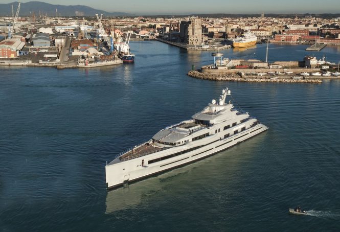 107m Benetti mega yacht FB277