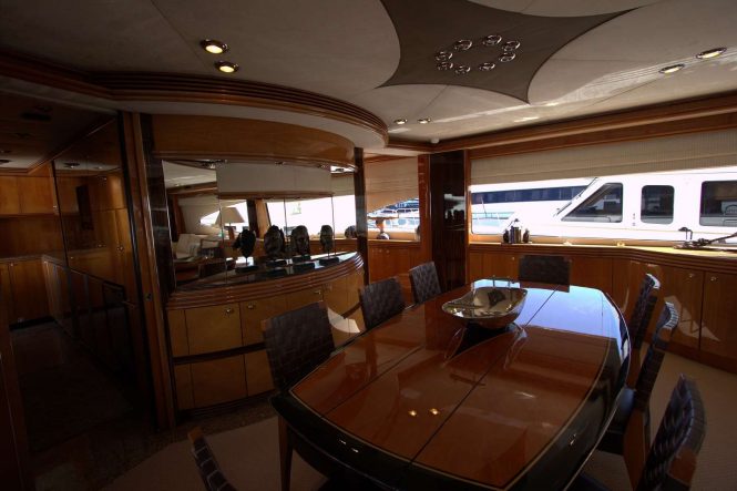 Saloon dining area