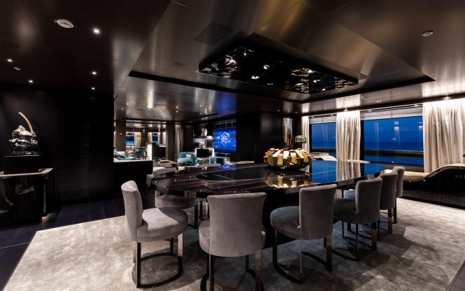 main deck dining saloon
