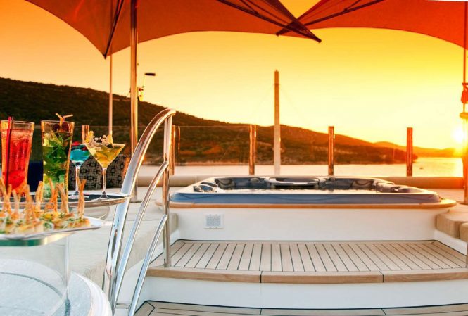 Fabulous Jacuzzi on the sun deck