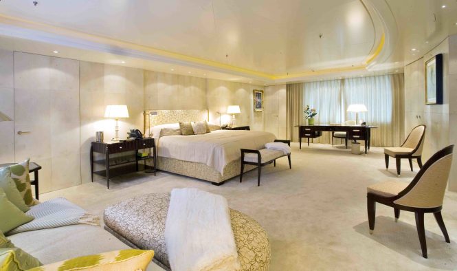 Master suite with a seating area