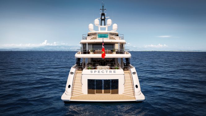 In video: Three Benetti superyachts: SPECTRE, SEASENSE and 11.11 put on Livorno display