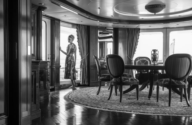 Bridge deck dining area