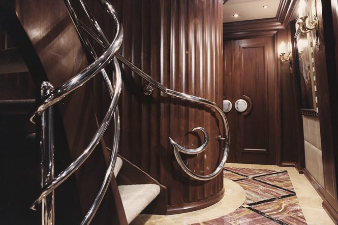 Stairwell - © Marc-Michaels Interior Design