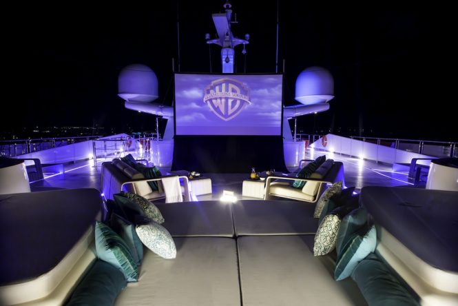 Open air cinema for romantic movie nights under the stars