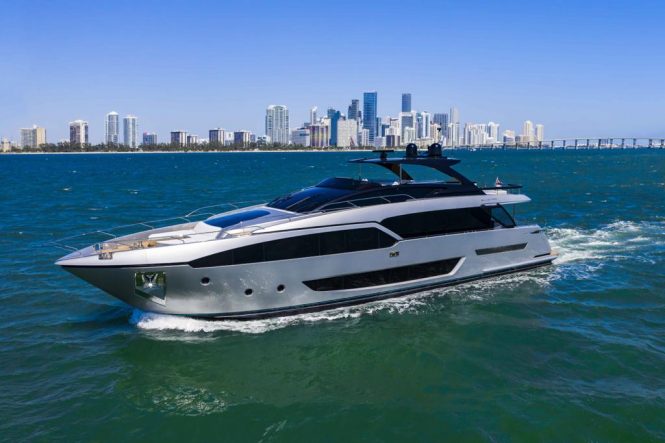 Riva 90' Argo