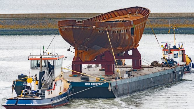 Istros completely stripped ready for rebuild - copyright Feadship_8458