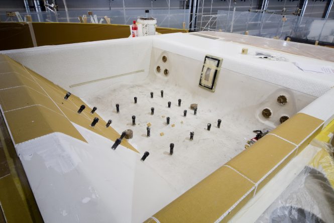 Jacuzzi hot tub