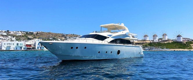 Fantastic Spring break charter special with motor yacht QUESTA E VITA