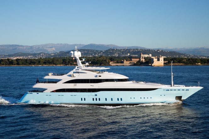 Profile of 52m Vertigo (ex Victory)