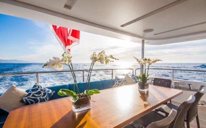 aft deck dining
