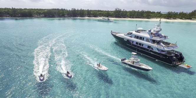 Yacht charter special in the Bahamas with 45m superyacht M3