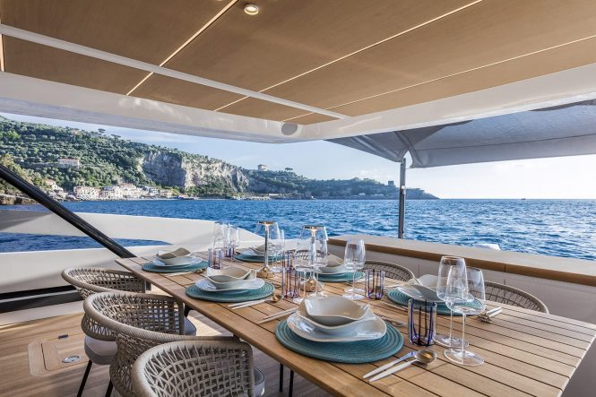 aft deck dining