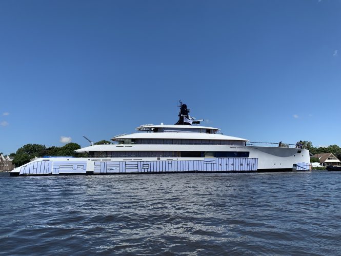 77m Feadship yacht SYZYGY 818 on sea trials